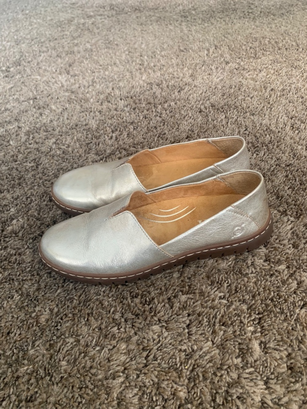 Born Sebra II Gold Metallic Leather Slip On Casual Loafer Shoes Sz.7.5 - Picture 4 of 16